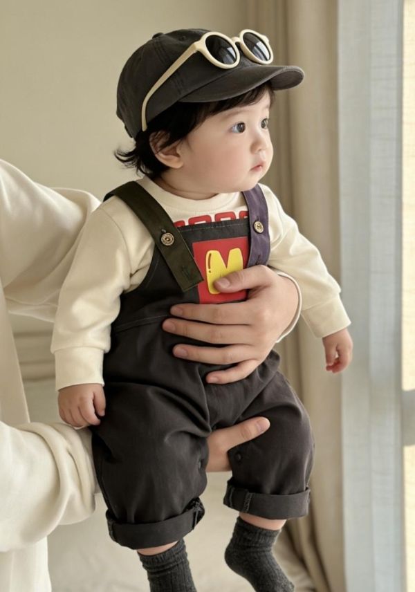 個性上衣+不規格M字吊帶套裝 