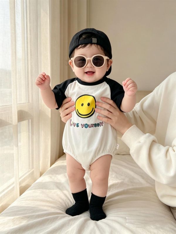 撞色拼袖可愛笑臉包屁衣 