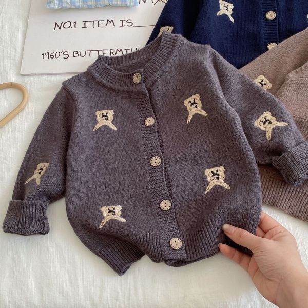 小熊刺繡素色針織開釦外套 