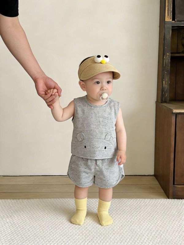 素色河馬造型背心式套裝 