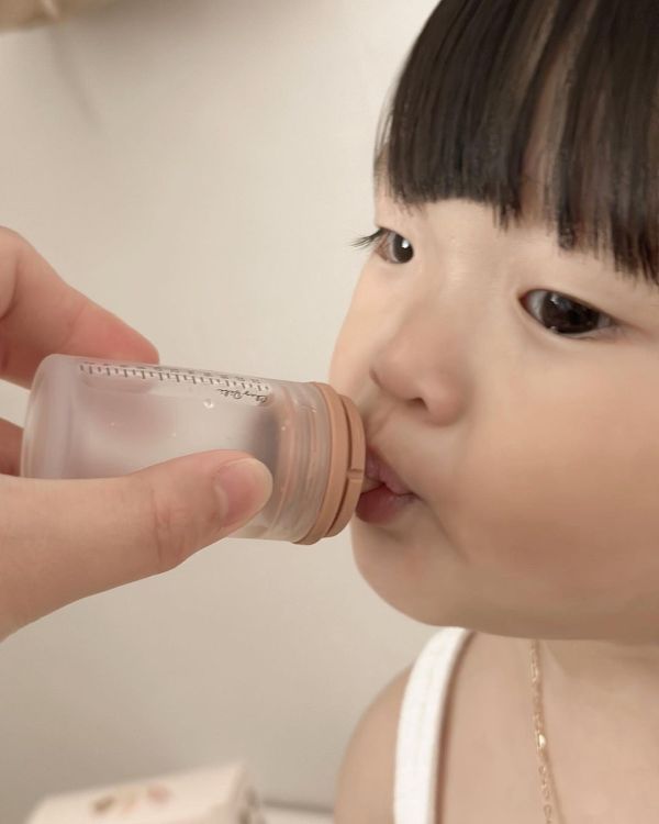 軟硅膠韓版同款小動物奶嘴式餵藥器 