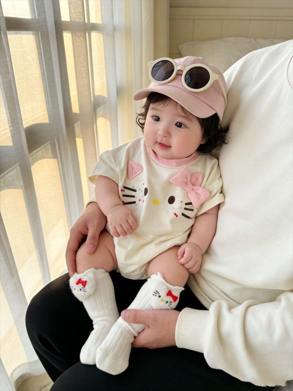 可愛貓咪印花寬鬆包屁衣 