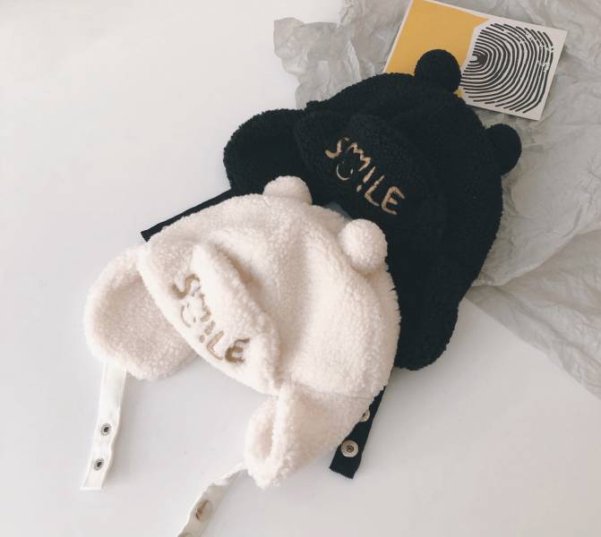 韓-泰迪絨毛刺繡雷鋒帽 