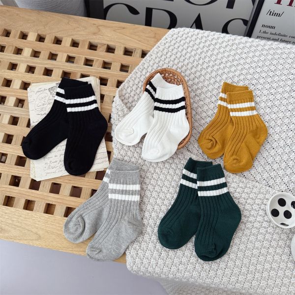 雙槓運動風休閒條紋中筒襪(一套五入) 