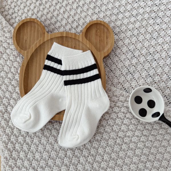 雙槓運動風休閒條紋中筒襪(一套五入) 