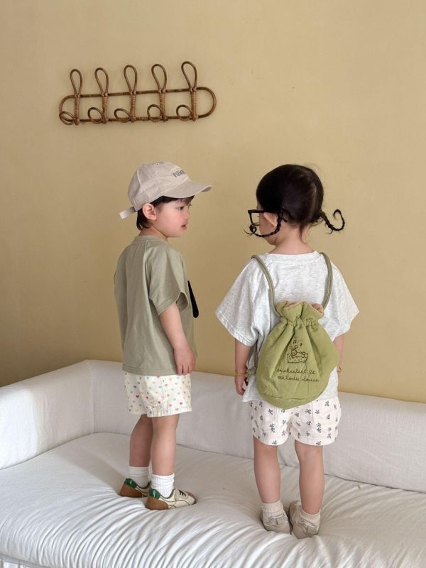 立體狗狗耳朵素色T恤上衣 