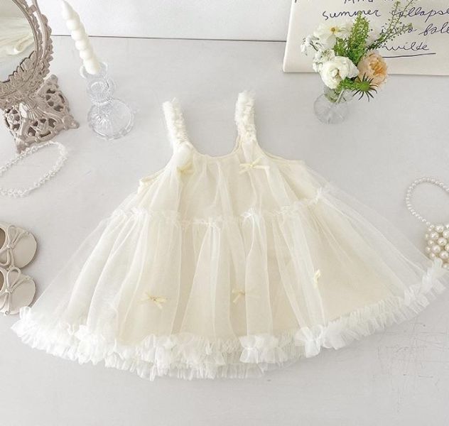 鵝黃上衣+網紗吊帶連身裙套裝 