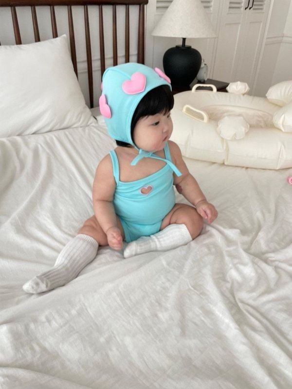 夏日素色愛心造型速乾泳衣(含帽)(3色) 