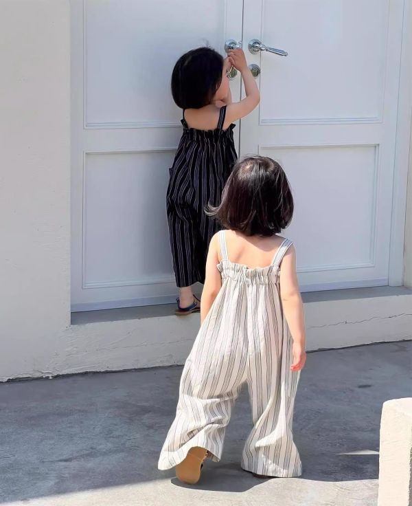 雙色豎條紋雙口袋吊帶連身褲 