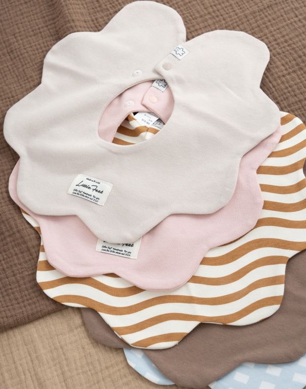 純棉360度花瓣形吸水口水巾圍兜 