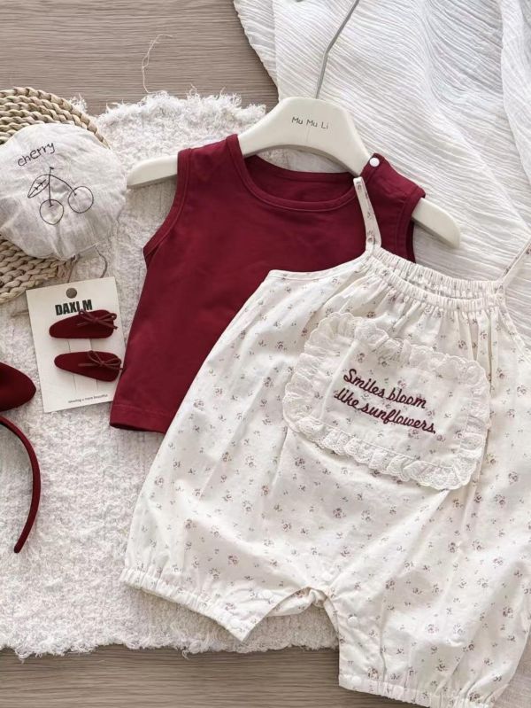酒紅背心+田園碎花吊帶套裝 