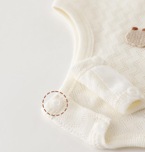 新生兒透膚貼布背心式包屁衣 