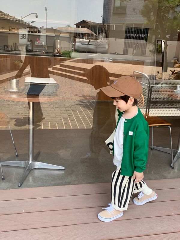 百搭薄款布標針織外套 