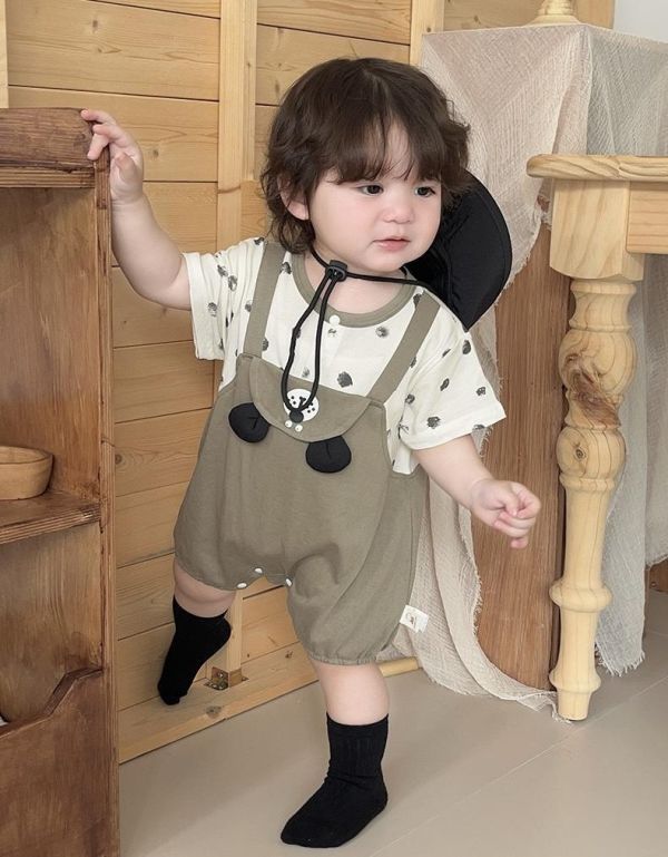 假兩件狗狗點點吊帶包屁衣 