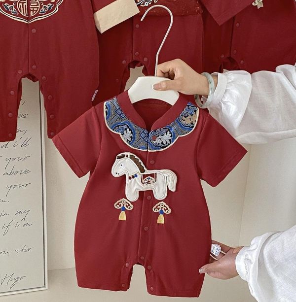 限定款-馬踏祥雲復古周歲連身裝 