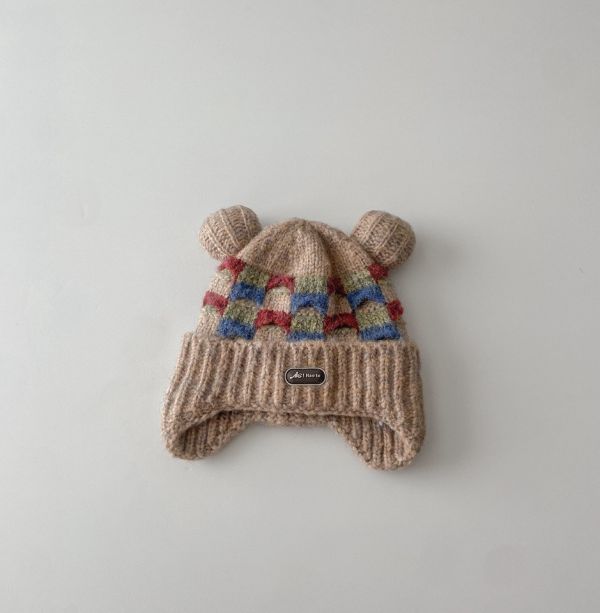 混織格紋雙毛球護耳毛帽 