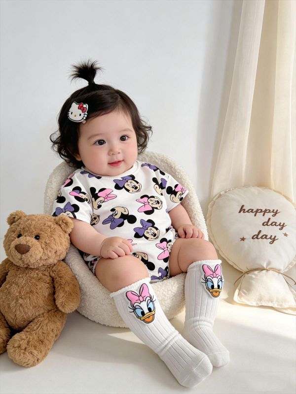 滿版米妮可愛印花包屁衣 