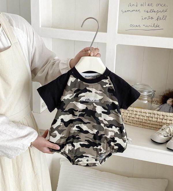 個性迷彩拼袖彈力包屁衣 