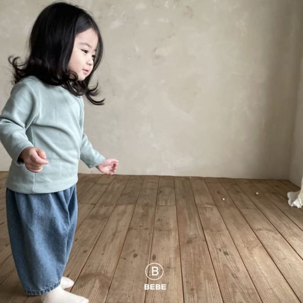 半高領素色彈力上衣 