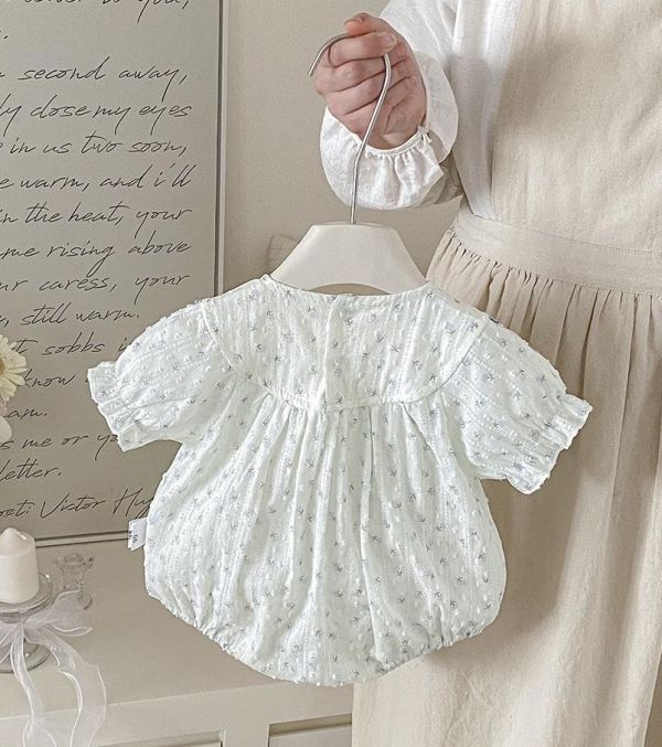 清新藍碎花圓領拼接包屁衣 