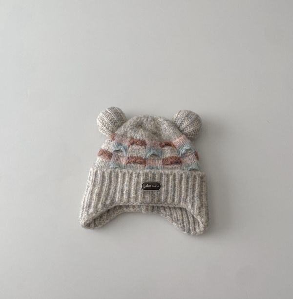 混織格紋雙毛球護耳毛帽 