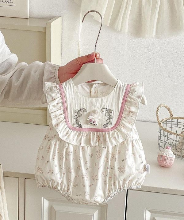 方領碎花兔子花邊包屁衣 