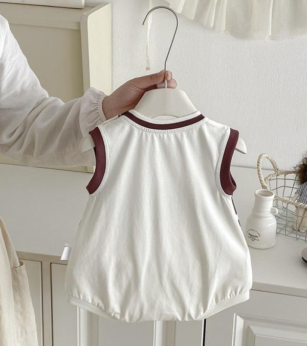 簡約字母小熊撞色包屁衣 