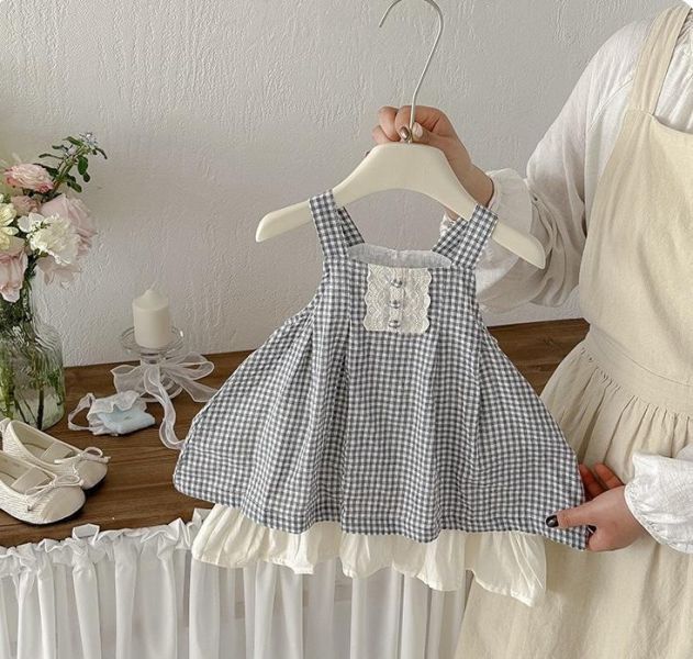 假兩件格紋蕾絲拼接背心式洋裝 