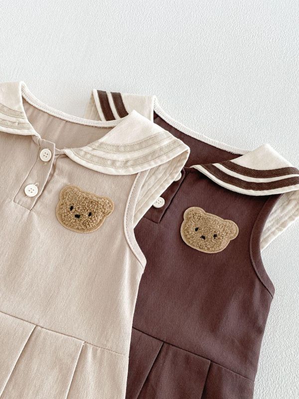 學院風小熊背心式百褶連身裙 