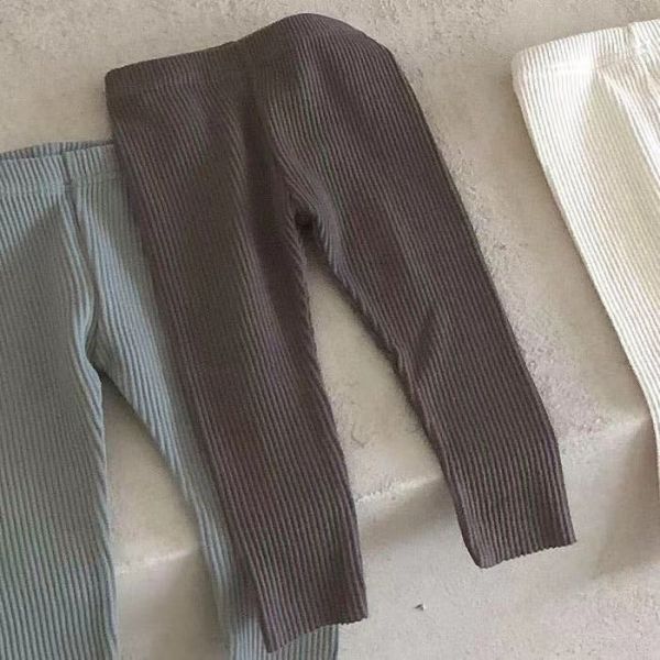 坑條螺紋修身彈力褲 