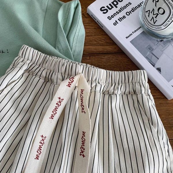 韓版豎條紋字母緞帶短褲 