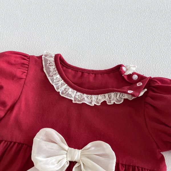 酒紅大蝴蝶結蕾絲領口連身裝 