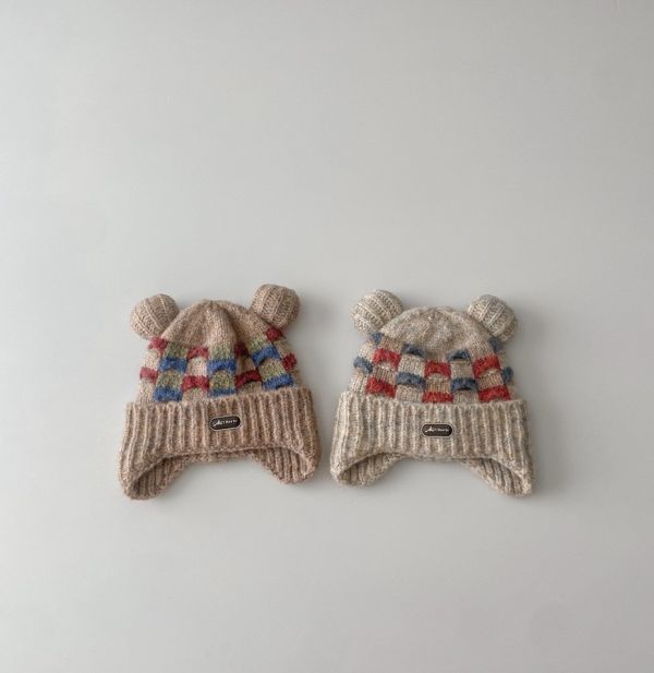 混織格紋雙毛球護耳毛帽 