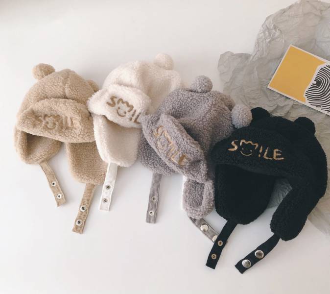 韓-泰迪絨毛刺繡雷鋒帽 