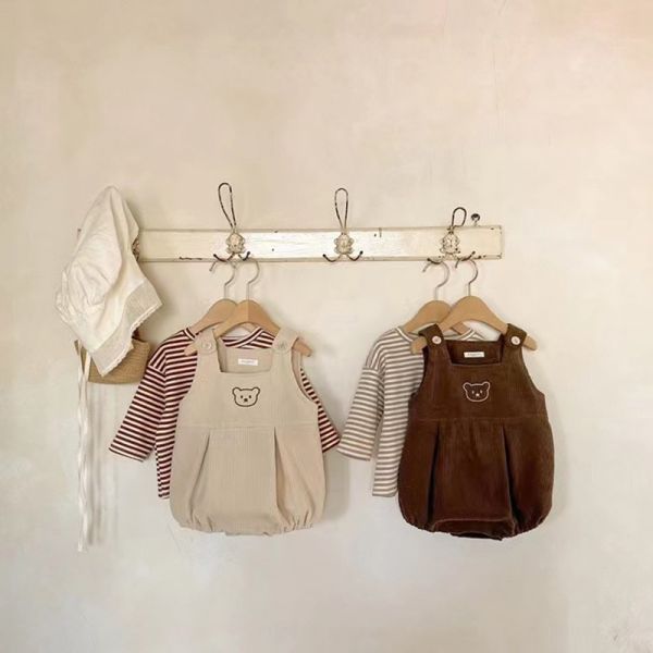 條紋上衣+燈芯絨小熊吊帶褲 