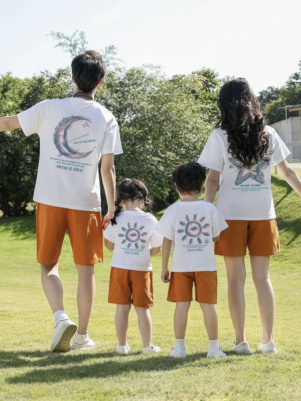 親子款星星月亮太陽印花上衣 