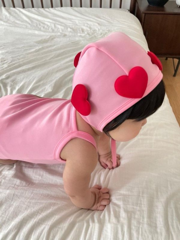 夏日素色愛心造型速乾泳衣(含帽)(3色) 