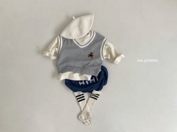 學院風小熊刺繡背心 