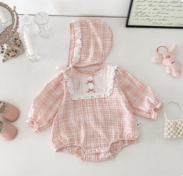 蕾絲蝴蝶結格紋包屁衣(含帽) 