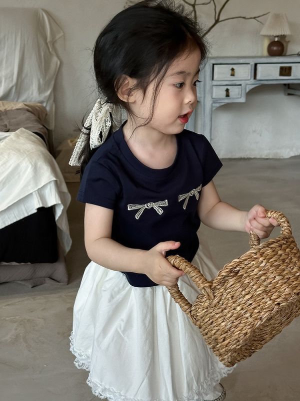刺繡蝴蝶結雙色上衣 