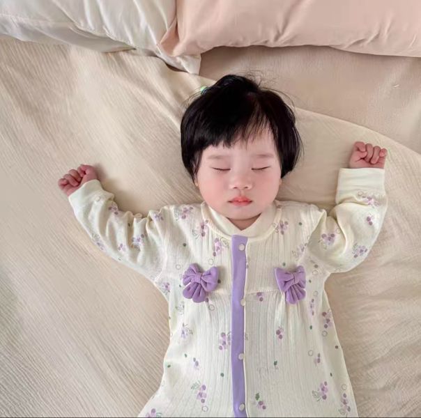 新生兒女童口水巾/蝴蝶結開釦連身裝 