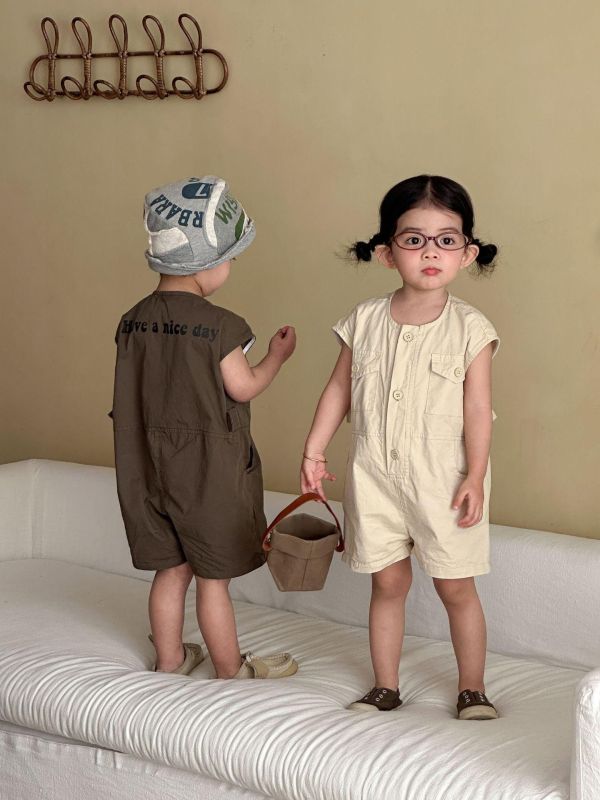 後字母刺繡素色休閒連身裝 