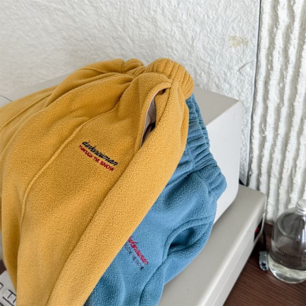 運動風字母刺繡抓絨束口褲(2色) 