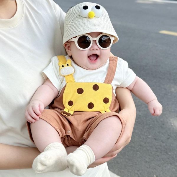 假兩件長頸鹿貼布吊帶連身裝 