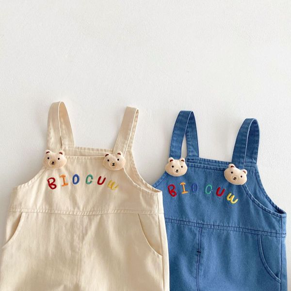 立體小熊字母刺繡牛仔吊帶褲 