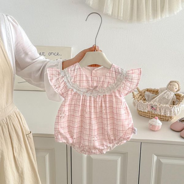 格紋蕾絲圓領飛袖包屁衣 