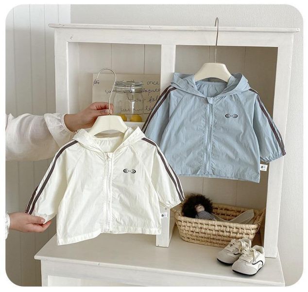 百搭休閒防曬薄款連帽外套 