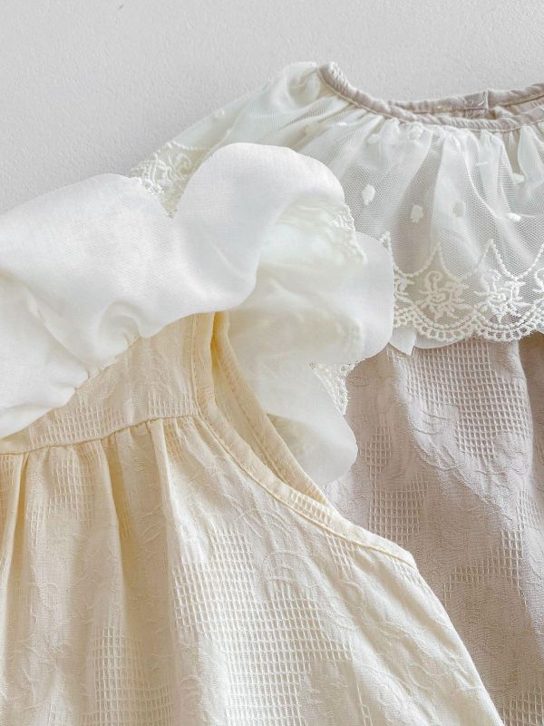 蕾絲大花翻領無袖包屁衣 