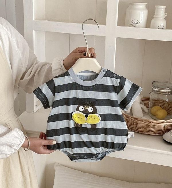 可愛松鼠印花條紋包屁衣 