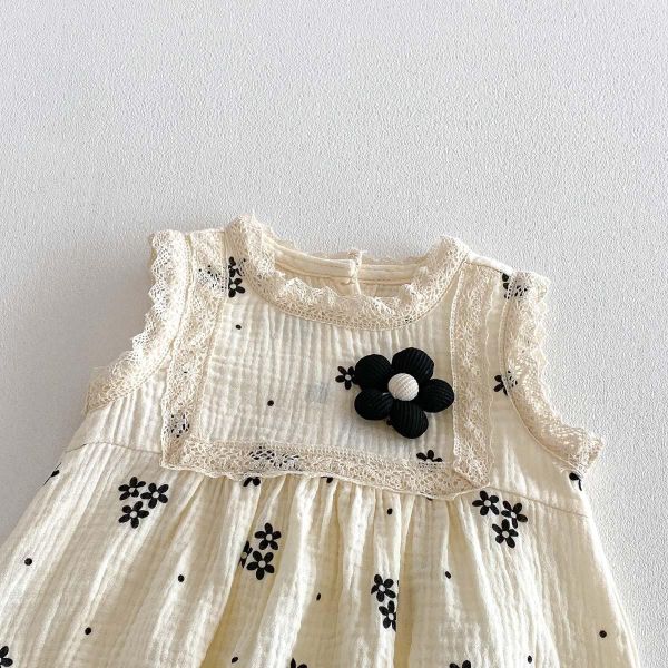 抓皺棉立體小花後開釦包屁衣 